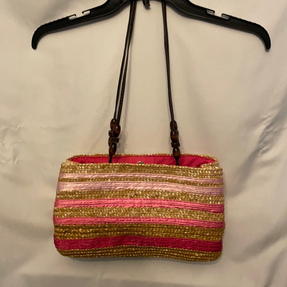 Summer purse. Straw material.